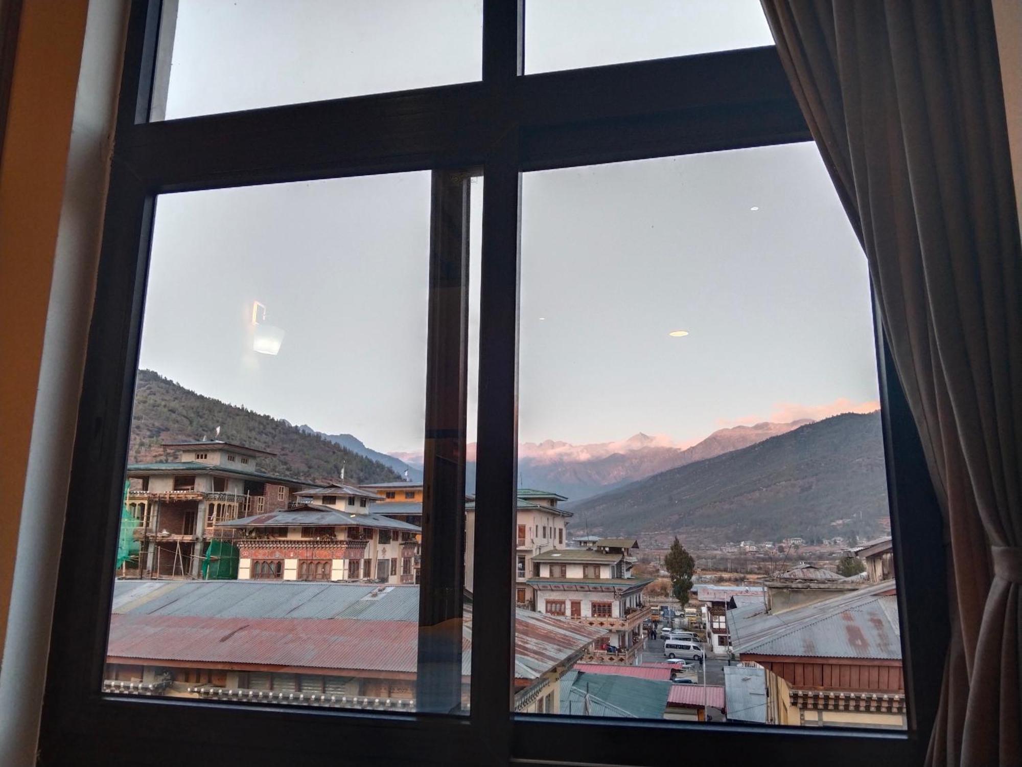 Nirvana Inn Paro Exterior foto